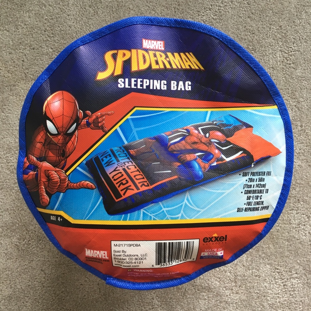 Exxel Outdoors Marvel Spider-man sleeping bag